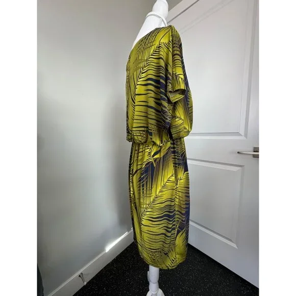 Valerie Bertinelli Womens Leaf Print Dress NWT Size 4 Green & Black Stretchy Wai - Picture 2 of 15